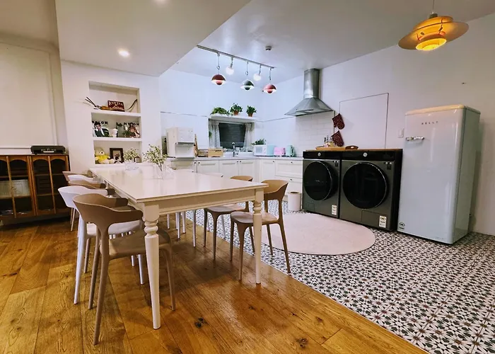 Heeon1974, K-pop Photoshoot Heritage House With Spacious Garden And Terrace