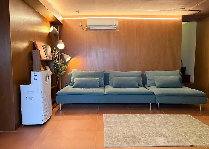 Heeon1974, K-pop Photoshoot Heritage House With Spacious Garden And Terrace 게스트하우스
