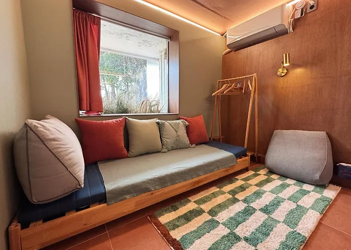 Heeon1974, K-pop Photoshoot Heritage House With Spacious Garden And Terrace 게스트하우스 *