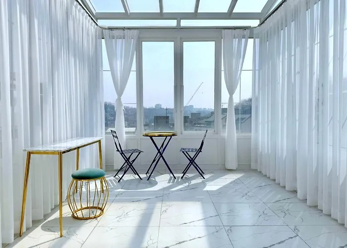 Heeon1974, K-pop Photoshoot Heritage House With Spacious Garden And Terrace *