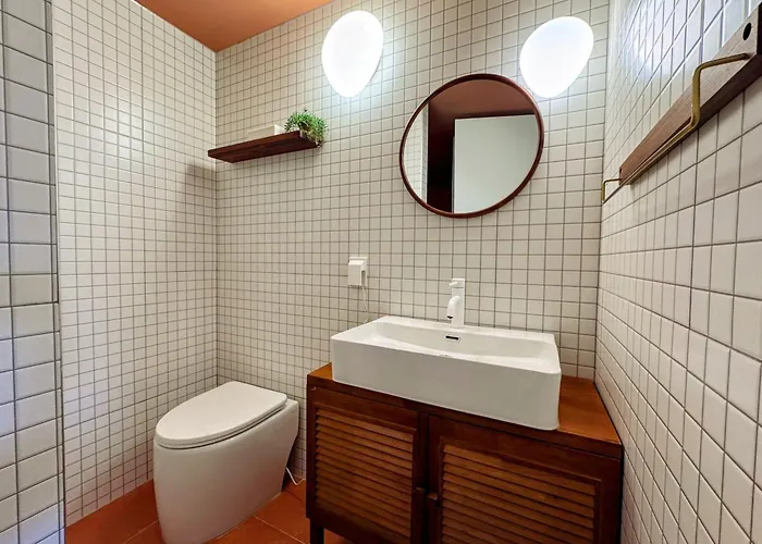 Heeon1974, K-pop Photoshoot Heritage House With Spacious Garden And Terrace 게스트하우스