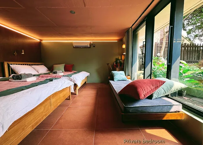 Konukevi Heeon1974, K-pop Photoshoot Heritage House With Spacious Garden And Terrace Seul