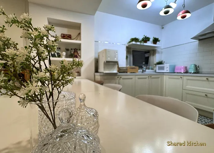 Konukevi Heeon1974, K-pop Photoshoot Heritage House With Spacious Garden And Terrace Seul