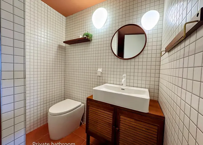 Heeon1974, K-pop Photoshoot Heritage House With Spacious Garden And Terrace Konukevi Seul