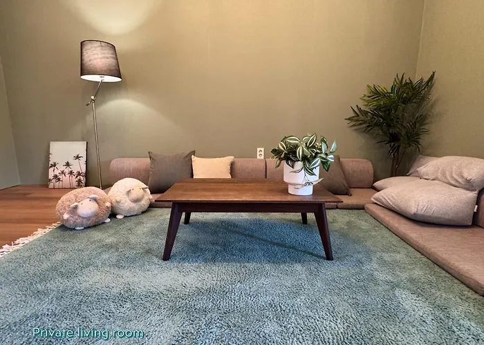 Heeon1974, K-pop Photoshoot Heritage House With Spacious Garden And Terrace *